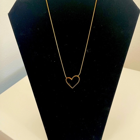 Fashion 14k gold plated s steel heart shaped luxury necklace. - Picture 2 of 3